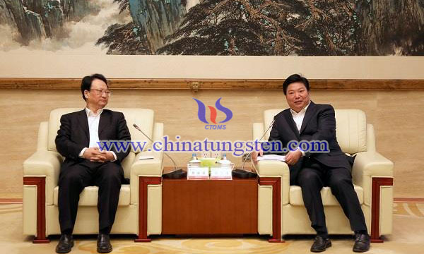 中國五礦總經(jīng)理國文清與吉林省省長景俊海工作會(huì)談圖片