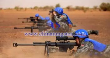 最新10式狙擊步槍+最強(qiáng)狙擊手=輕鬆在1500米開外一槍斃敵? 狙擊手圖片