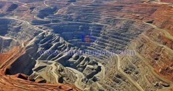 白雲鄂博2025年稀土產業產值力求突破30億 稀土礦山圖片