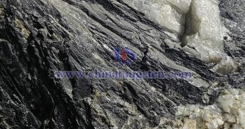 黑鎢礦的物理性質是什麼? 中鎢智造黑鎢礦圖片