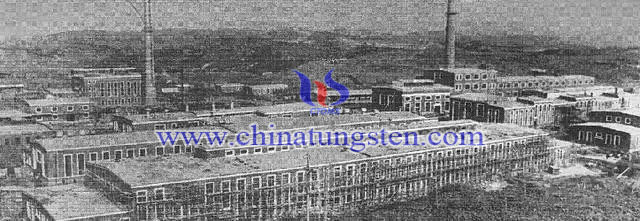 1955年3月,開工建設中的廠房