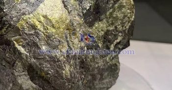 鎢精礦圖片