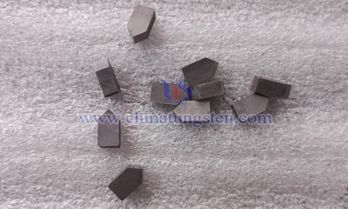 中鎢智造硬質合金刀具圖片